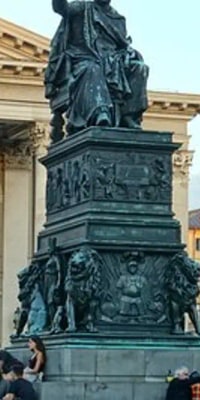 Self-guided Discovery Walk in Munich’s Old Town